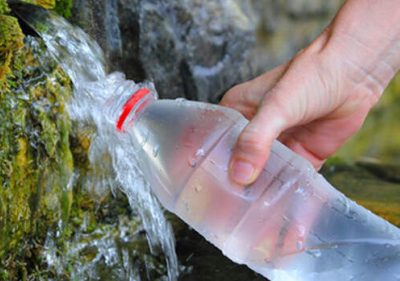 Выдача крещенской воды